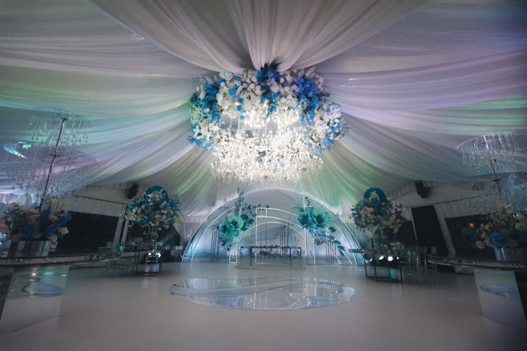 luxury-wedding-tent-with-decor-banquet